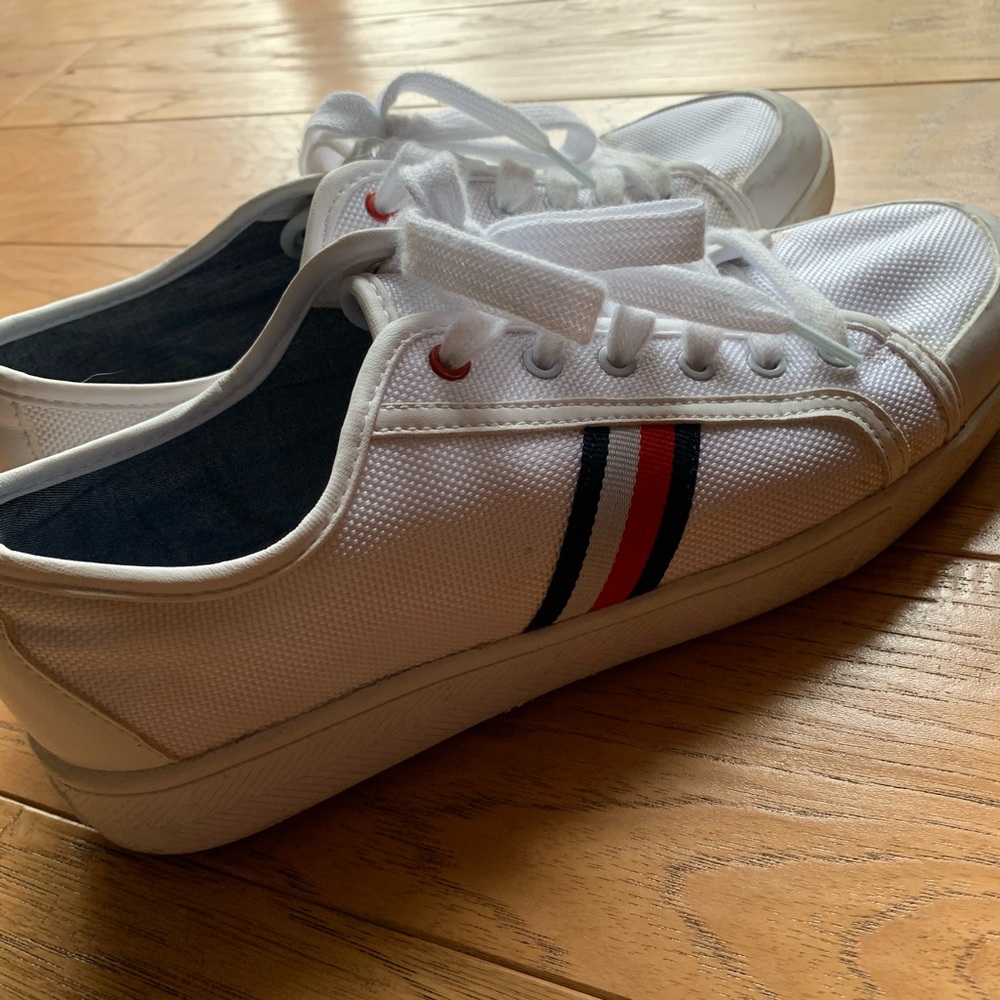 Tommy Hilfiger sneakers
